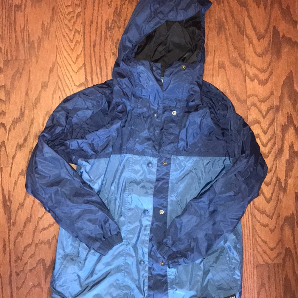 CABELAS LIGHT WEIGHT JACKET